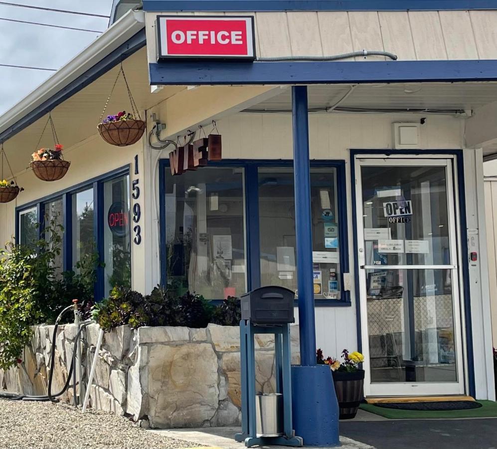 Economy Inn Reedsport Exterior photo