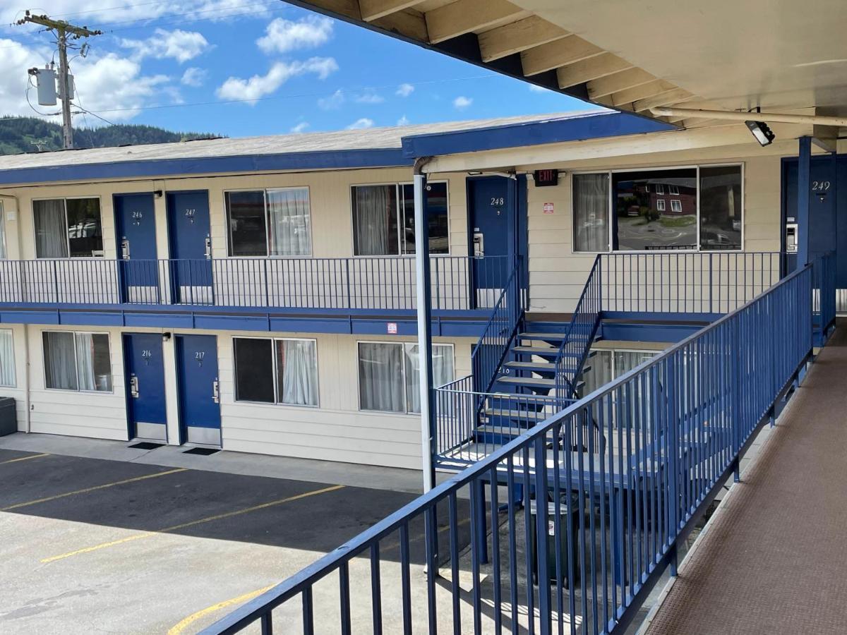 Economy Inn Reedsport Exterior photo