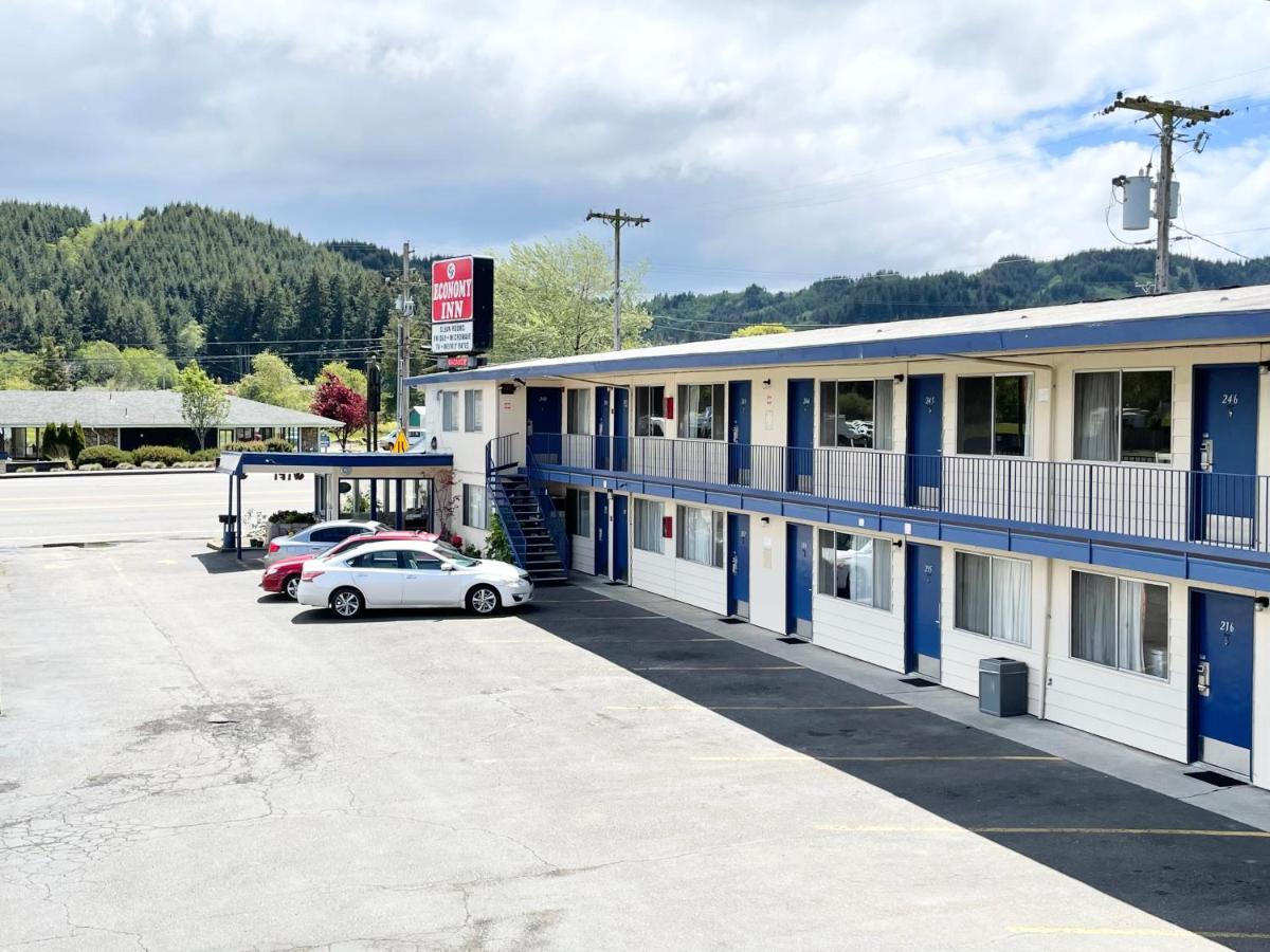 Economy Inn Reedsport Exterior photo